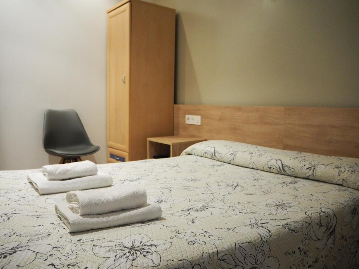 Pension Acella Pamplona Exterior photo