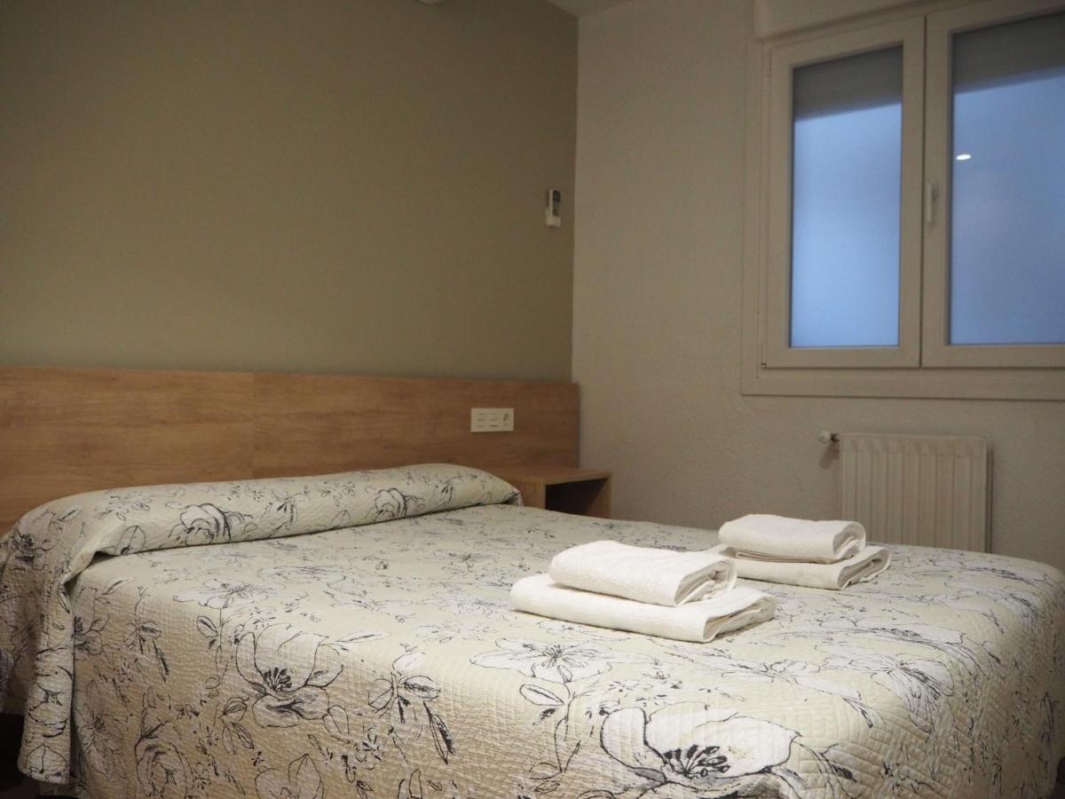 Pension Acella Pamplona Exterior photo
