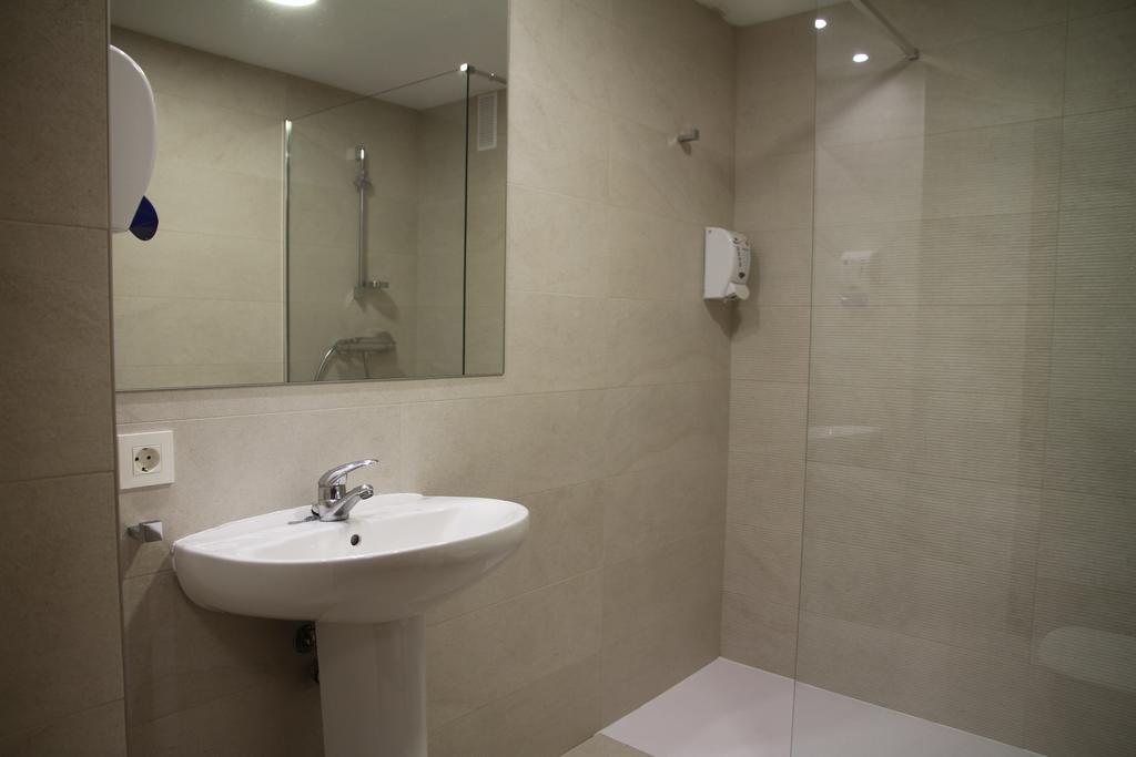 Pension Acella Pamplona Exterior photo